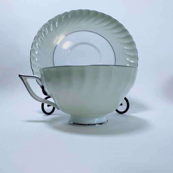 Royal Tettau South Wind Grey Green 4 Cups & Saucers Set Border Swirled w/ Trim - Picture 11 of 16